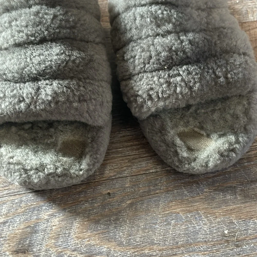 Ugg fluff yeah slides sandals